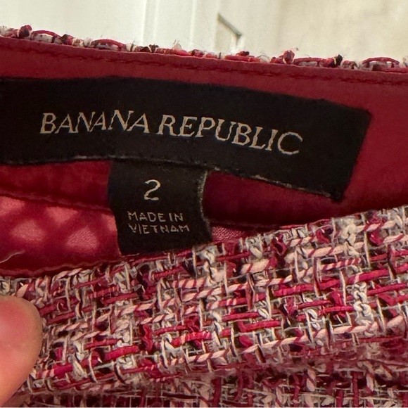 Banana Republic Tweed Pink Skater Style Skirt - Picture 4 of 5